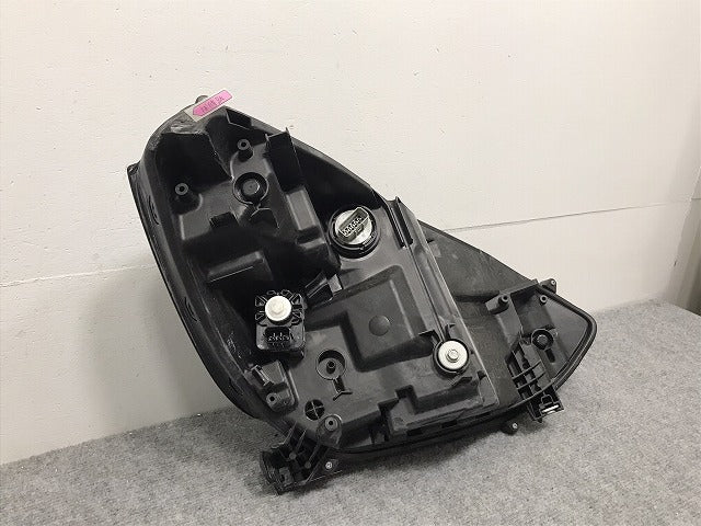 フィット/ハイブリッド GR1/GR2/GR3/GR4/GR5/GR6/GR7/GR8 純正 左