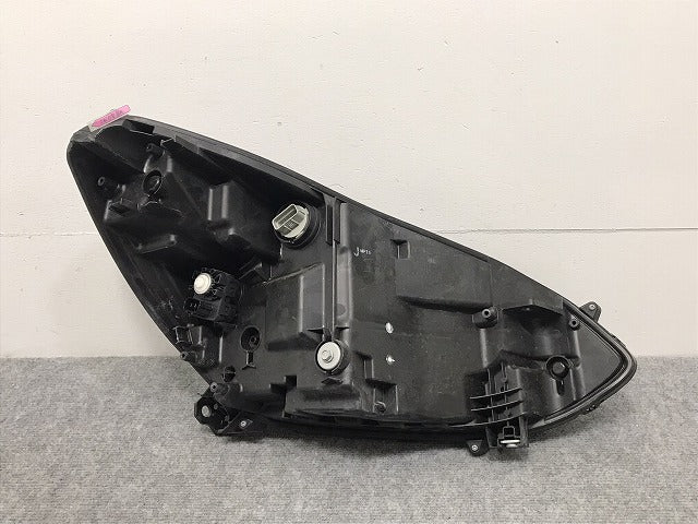 フィット/ハイブリッド GR1/GR2/GR3/GR4/GR5/GR6/GR7/GR8 純正 左 ヘッドライト LED レベライザー 刻印J STANLEY W4395 ホンダ(127973)