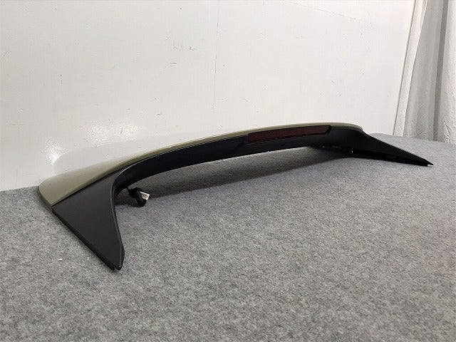 新車外し!ヴェゼル/VEZEL RV3/RV4/RV5/RV6 純正 リアスポイラー/ルーフスポイラー/ウィング ストップランプ付き 74900-3M0 YR656P(128009)