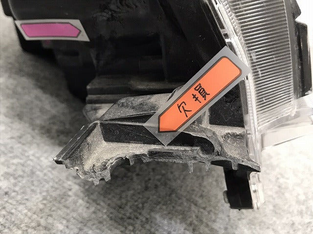 タント/シフォン LA650S/LA660S/LA650F/LA660F 純正 左 ヘッドライト/ランプ LED レベライザー KOITO 100-69074 ダイハツ/スバル(128017)