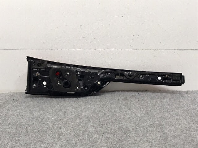 ノート NOTE E13/SNE13 純正 右 テールランプ/フィニッシャーランプ ハロゲン 刻印S ICHIKOH D270/26550 6XK5A 日産(128027)