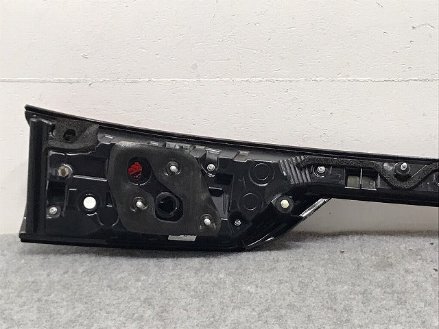 ノート NOTE E13/SNE13 純正 右 テールランプ/フィニッシャーランプ ハロゲン 刻印S ICHIKOH D270/26550 6XK5A 日産(128027)