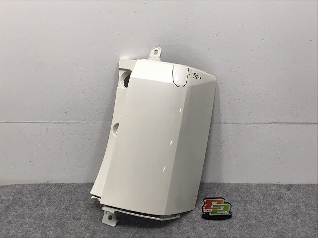 セレナ C27 純正 前期 右 リア コーナーカバー/コーナーパネル 85230 5TA0H ブリリアントホワイトパール QAB 日産(128049)