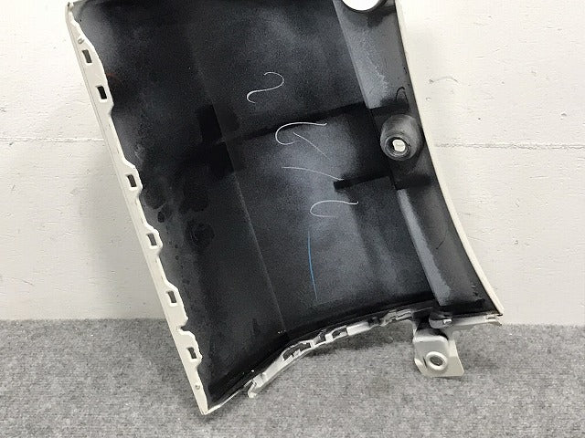 セレナ C27 純正 前期 右 リア コーナーカバー/コーナーパネル 85230 5TA0H ブリリアントホワイトパール QAB 日産(128049)