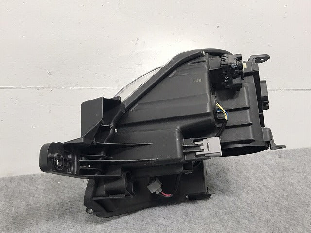 キャスト/ピクシスジョイ LA250S/LA260S/LA250A/L260A 純正 右 ヘッドライト/ランプ LED レベライザー 100-69020 81130-B2620(128086)