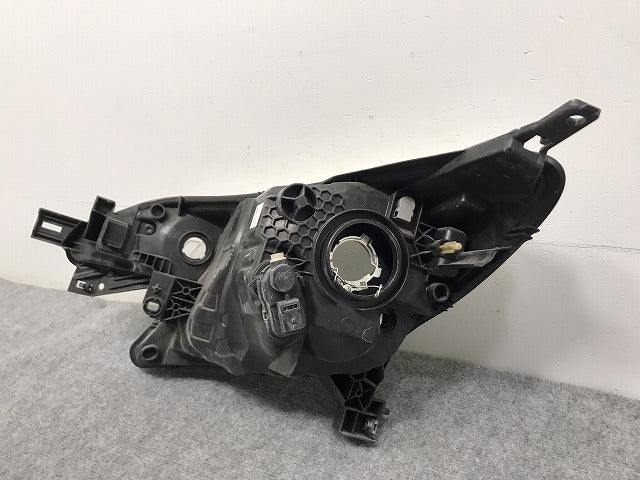 ノート E12/HE12/NE12/SNE12 純正 前期 右 ヘッドライト/ランプ ハロゲン レベライザー ICHIKOH 1868/26010 3VA0C 日産(128206)