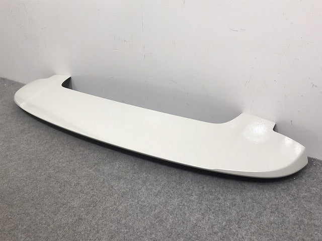 新車外し!ヴォクシー/ノア/S/Z 90/ZWR90W/ZWR95W/MZRA90W/MZRA95W 純正 リアスポイラー/ルーフスポイラー/ウィング 76871-V1010 ホワイト(128298)