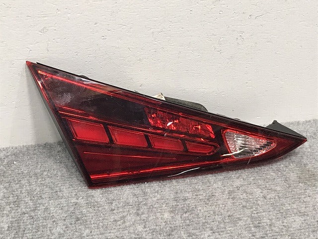 Cクラス W206/2021- 純正 左 フィニッシャーランプ/テールランプ LED A2069063401 メルセデスベンツ(128393)