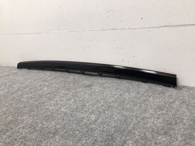 新品!Tロック/T-ロック A1DFF/A1DPC/A1DNFF フロント バンパーモール 2GA.853.101/B 2GA853101B041 ブラック フォルクスワーゲン(128535)