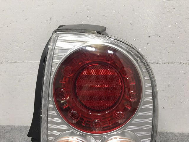 アルト ラパン ショコラ HE22S 純正 右 テールランプ/ライト/レンズ LED TOKAIDENSO 35603-85K1 35650-85KA1 スズキ(128626)