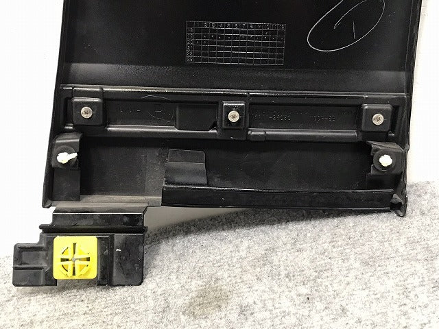 グランエース/GRANACE GDH303W 純正 右 サイドパネル \/サイドロワードパネル 76901-26050/60/76911-26050 ブラック 202 トヨタ(128634)