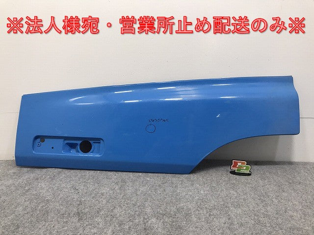 ギガ 初代 1994-2015 純正 左フロントドア サイドパネル プロテクター 171268-149 水色 ソリッド いすゞ(128639)