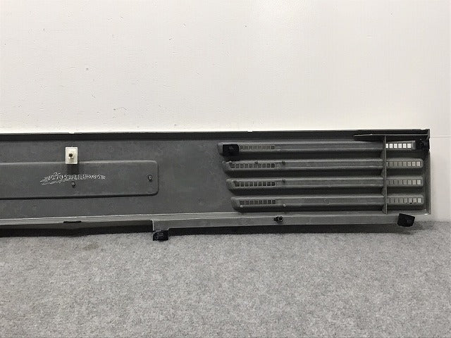 タイタン 3代目/Ⅱ型(1989-2000) 純正 フロント グリル/ラジエーターグリル W323507E1 ホワイト ソリッド マツダ(128640)