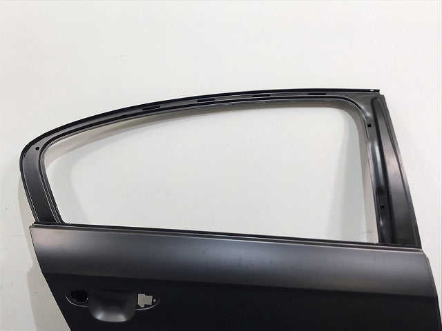 新品!パサート 3C/2006-2011 純正 右 リア ドア 3AE 833 312 3C5833056H 未塗装 フォルクスワーゲン(128798)