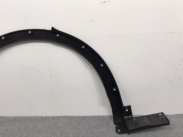 新車取り外し!クラウン/クロスオーバー TZSH35/AZSH35 純正 左リア フェンダーアーチモール/オーバーフェンダー 75606-30210 素地 トヨタ(128843)