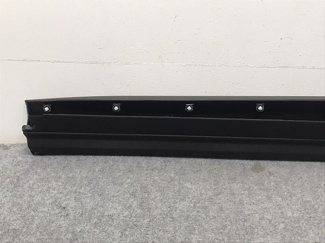 新車取り外し!クラウン/クロスオーバー TZSH35/AZSH35 純正 右フロントドア サイドパネル/アンダーパネル 75073-30020 素地 トヨタ(128844)
