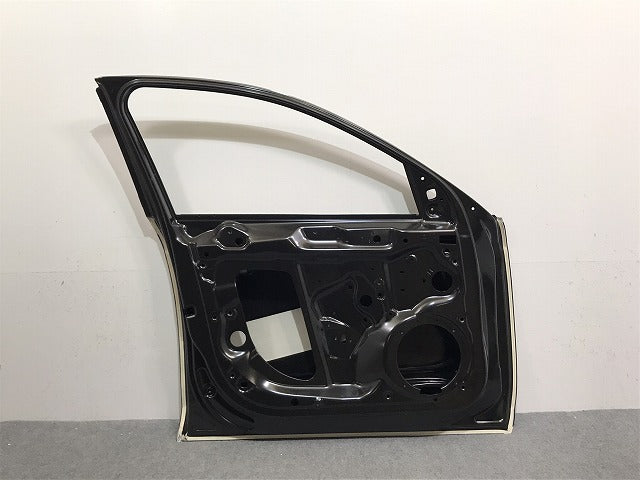 新品!A4(B8) 8K 系/2012-2015 純正 左 フロント ドア 8K0831051J 未塗装 アウディ(128853)