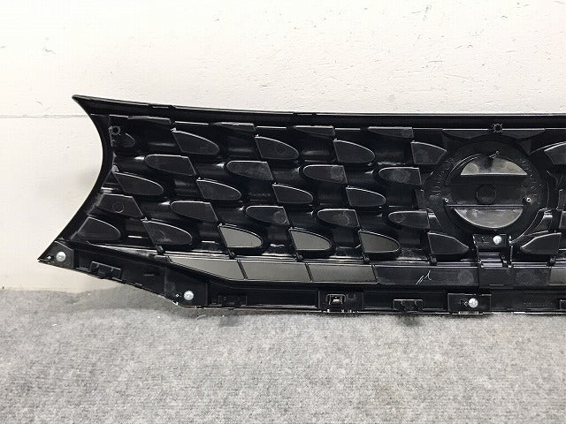 新品!デイズ B21W 純正 前期 フロント グリル/ラジエーターグリル 7450A838/855 62300-6A04E 日産(128938)