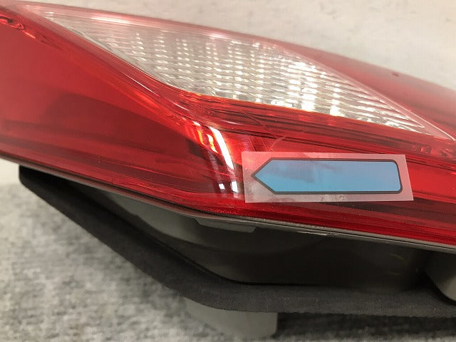 グレイス GM4/GM5 純正 右 テールランプ/ライト/レンズ フィニッシャーランプ LED KOITO 226-18241 ホンダ(128993)