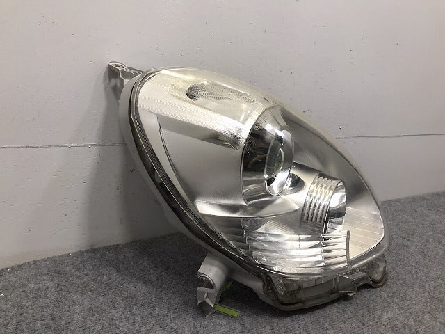 パッソ プラスハナ/+HANA 30系/KGC30/KGC35/NGC30 純正 前期 右 ヘッドライト キセノン HID レベライザー AFS無 KOITO 100-51006(129006)