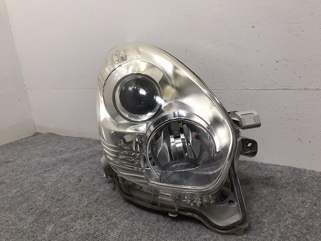 パッソ プラスハナ/+HANA 30系/KGC30/KGC35/NGC30 純正 前期 右 ヘッドライト キセノン HID レベライザー AFS無 KOITO 100-51006(129006)
