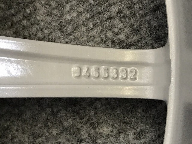 新品!C30/C70/S40/S60/S80/V40/V50/V60/V70/XC70 純正 ホイール 1本のみ 16x7.5J/ET45/5H/108/ハブ63 9466832 30633785 ボルボ(129229)