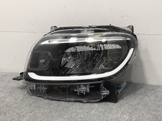 タント/シフォン LA650S/LA660S/LA650F/LA660F 純正 左 ヘッドライト/ランプ LED レベライザー 刻印01 KOITO 100-69074 ダイハツ(129264)
