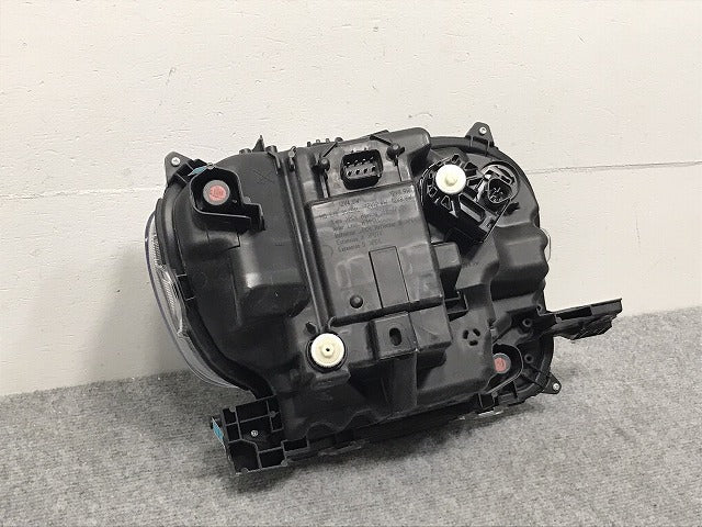 タント/シフォン LA650S/LA660S/LA650F/LA660F 純正 左 ヘッドライト/ランプ LED レベライザー 刻印01 KOITO 100-69074 ダイハツ(129264)
