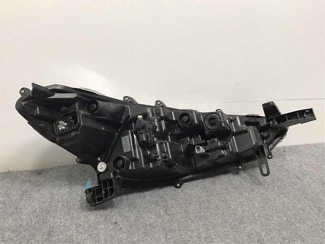 カローラ/クロス ZSG10/ZVG11/ZVG15 純正 左 ヘッドライト/ランプ LED