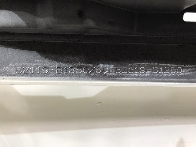 ルーミー M900A/M910A 純正 前期 フロント バンパー 52119-B1350/60/52119-B1280 パールホワイトⅢ W24 トヨタ(129290)