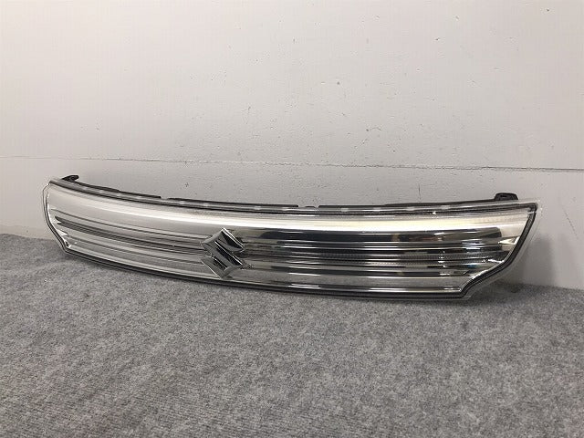 スペーシアカスタム MK32S/MK42S 純正 フロント グリル/ラジエーターグリル イルミカラー:ホワイト 72110-81M50 スズキ(129293)