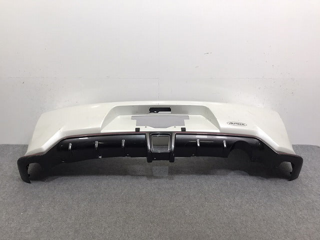 マーチ/NISMO ニスモ/ニスモ S K13/NK13/K13改 純正 後期 リア バンパー 85012 8A21 ブリリアントホワイトパール QAB 日産(129333)