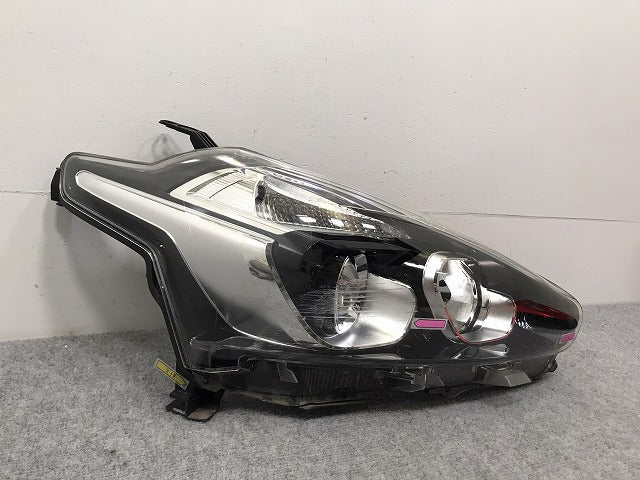 シエンタ 170系/NHP170G/NSP170G/NSP172G/NCP175G 純正 前期 右 ヘッドライト/ランプ ハロゲン レベライザー 刻印1 KOITO 52-282(129378)