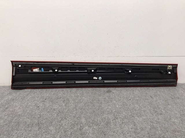 Q2 81A GACHZ/GACZE/GADFG/GADPC 純正 左フロントドア サイドパネル/ドアモール 81A.853.959.B/81A853959B オレンジ LY2Z アウディ(129417)