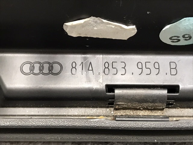 Q2 81A GACHZ/GACZE/GADFG/GADPC 純正 左フロントドア サイドパネル/ドアモール 81A.853.959.B/81A853959B オレンジ LY2Z アウディ(129417)
