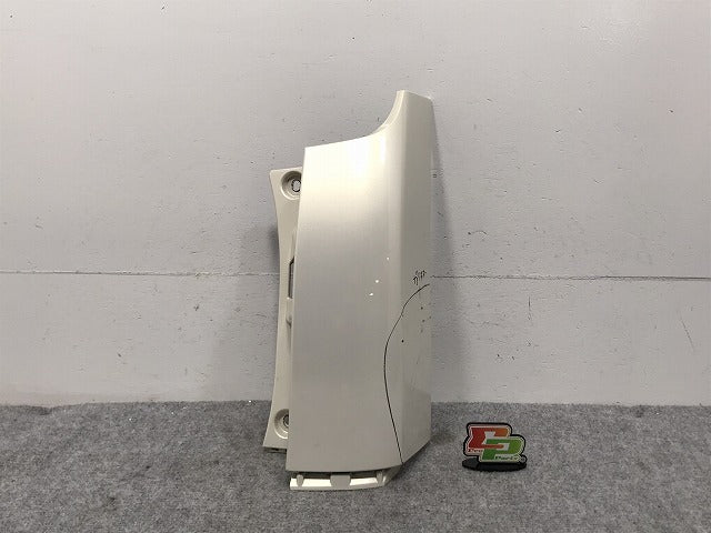 ヴォクシー/ノア/エスクァイア 80/ZRR 80W/G 85W/G ZWR80W/ZWR80G 純正 右 リア コーナーバンパー 52165-28020 52165-28010-A1(129584)