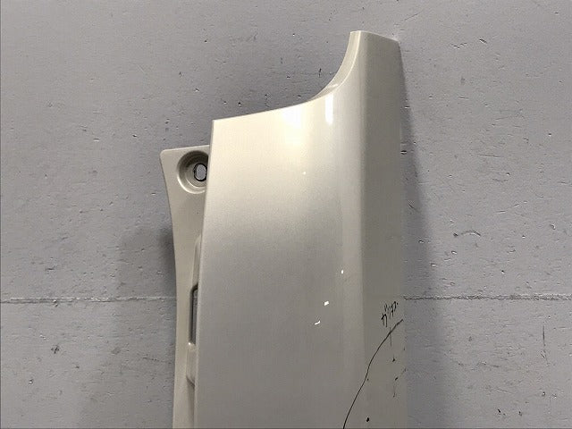 ヴォクシー/ノア/エスクァイア 80/ZRR 80W/G 85W/G ZWR80W/ZWR80G 純正 右 リア コーナーバンパー 52165-28020 52165-28010-A1(129584)
