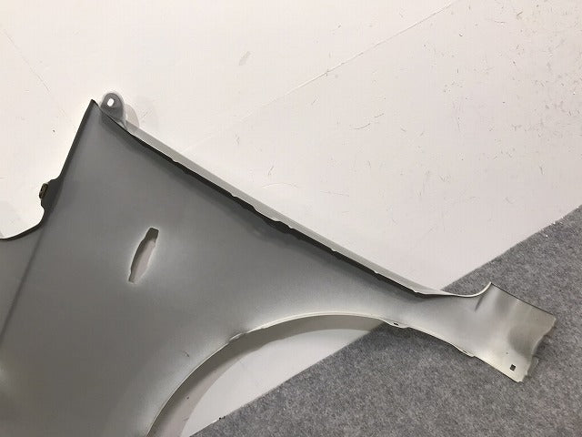 ムーヴ/ステラ LA100S/LA110S/LA100F/LA110F 純正 右 フロント フェンダー パールホワイトⅢ W24 ダイハツ/スバル(129602)