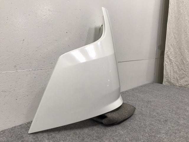 新車外し!キャンター 9代目 FDA・B/FEC・D/FGA・B 2020年- 標準 純正 左 フロント フェンダー コーナーパネル ML310744 三菱ふそう(129609)