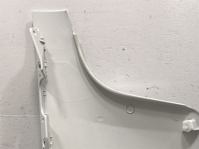 新車外し!キャンター 9代目 FDA・B/FEC・D/FGA・B 2020年- 標準 純正 左 フロント フェンダー コーナーパネル ML310744 三菱ふそう(129609)