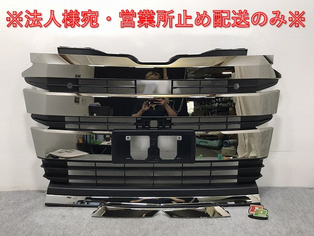 新車外し!ノア/SG/SZ 90系/ZWR/90W/95W MZRA/90W/95W 純正 フロント グリル/ラジエーターグリル 53112-V1020/53101-V1020 メッキ(129765)