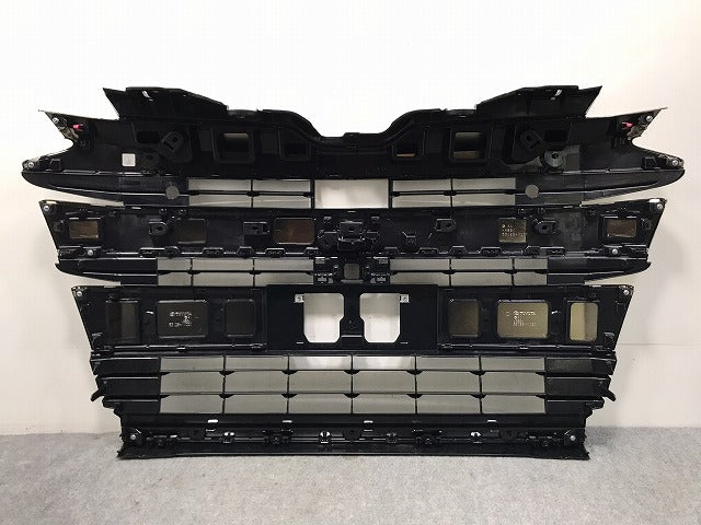 新車外し!ノア/SG/SZ 90系/ZWR/90W/95W MZRA/90W/95W 純正 フロント グリル/ラジエーターグリル 53112-V1020/53101-V1020 メッキ(129765)