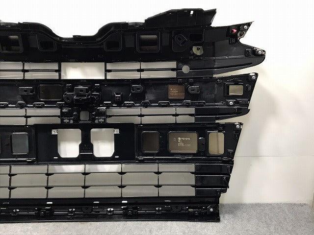 新車外し!ノア/SG/SZ 90系/ZWR/90W/95W MZRA/90W/95W 純正 フロント グリル/ラジエーターグリル 53112-V1020/53101-V1020 メッキ(129765)