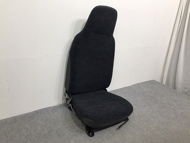 新車取り外し!ダイナ/トヨエース/デュトロ/カムロード 平成23年7月~ 標準車 1.5t 純正 運転席シート/ドライバーシート トヨタ(129808)