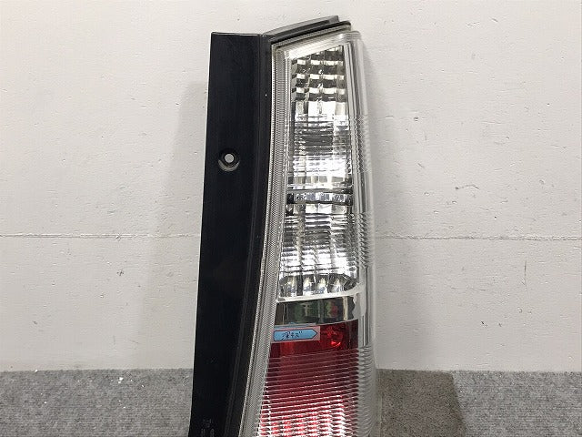 ワゴンR スティングレー/AZワゴン カスタム MH23S/MJ23S 純正 右 テールランプ/ライト/レンズ ハロゲン TOKAIDENSO 35603-70K1(129813)