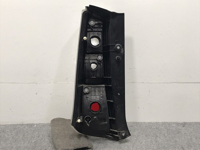ワゴンR スティングレー/AZワゴン カスタム MH23S/MJ23S 純正 右 テールランプ/ライト/レンズ ハロゲン TOKAIDENSO 35603-70K1(129813)