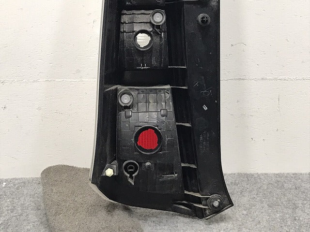 ワゴンR スティングレー/AZワゴン カスタム MH23S/MJ23S 純正 右 テールランプ/ライト/レンズ ハロゲン TOKAIDENSO 35603-70K1(129813)