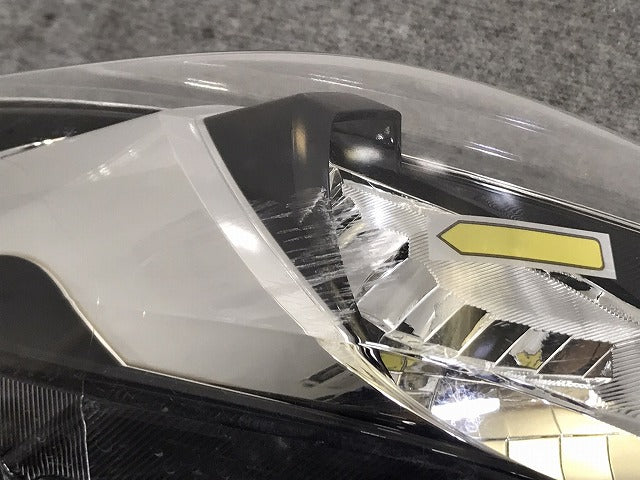 デイズ/EKワゴン B43W B46W/B33W B36W 純正 右 ヘッドライト/ランプ ハロゲン レベライザー KOITO 100-23775 26025-7MA0A 日産(129846)