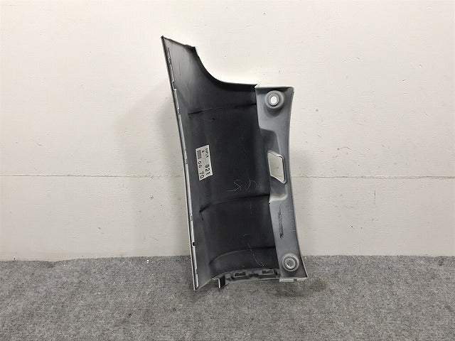 ヴォクシー/ノア/エスクァイア 80系/ZRR 80W/85W/80G/85G ZWR 80W/80G 純正 右 リア コーナーバンパー/アッパーカバー 52165-28010 070(129847)