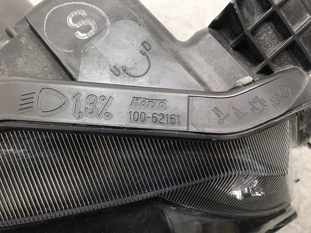 N-WGN/NWGN/N-ワゴン/カスタム JH1/JH2 純正 右 ヘッドライト/ランプ キセノン HID レベライザー 刻印S KOITO 100-62161 ホンダ(129994)